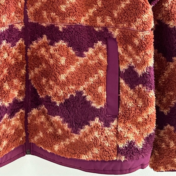 The North Face Campshire Fleece Jacket
Women's Large - Picture 3 of 7